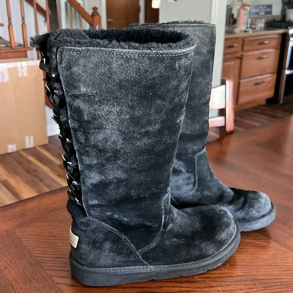 UGG Roseberry Tall Lace Back Black Women”s Size 8 Sheepskin Boots - Picture 2 of 10